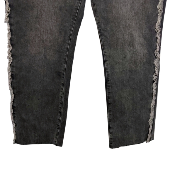 Good American Good Boy Dark Wash Frayed High Rise Slim Leg Jeans Women's Size 14 - Picture 9 of 13